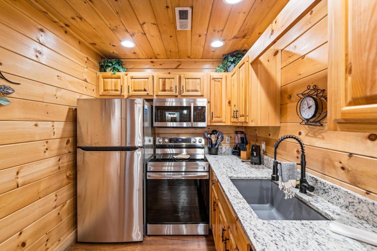 The Sly Fox - Recently Updated/ Ideal Pf Location Pigeon Forge Eksteriør bilde